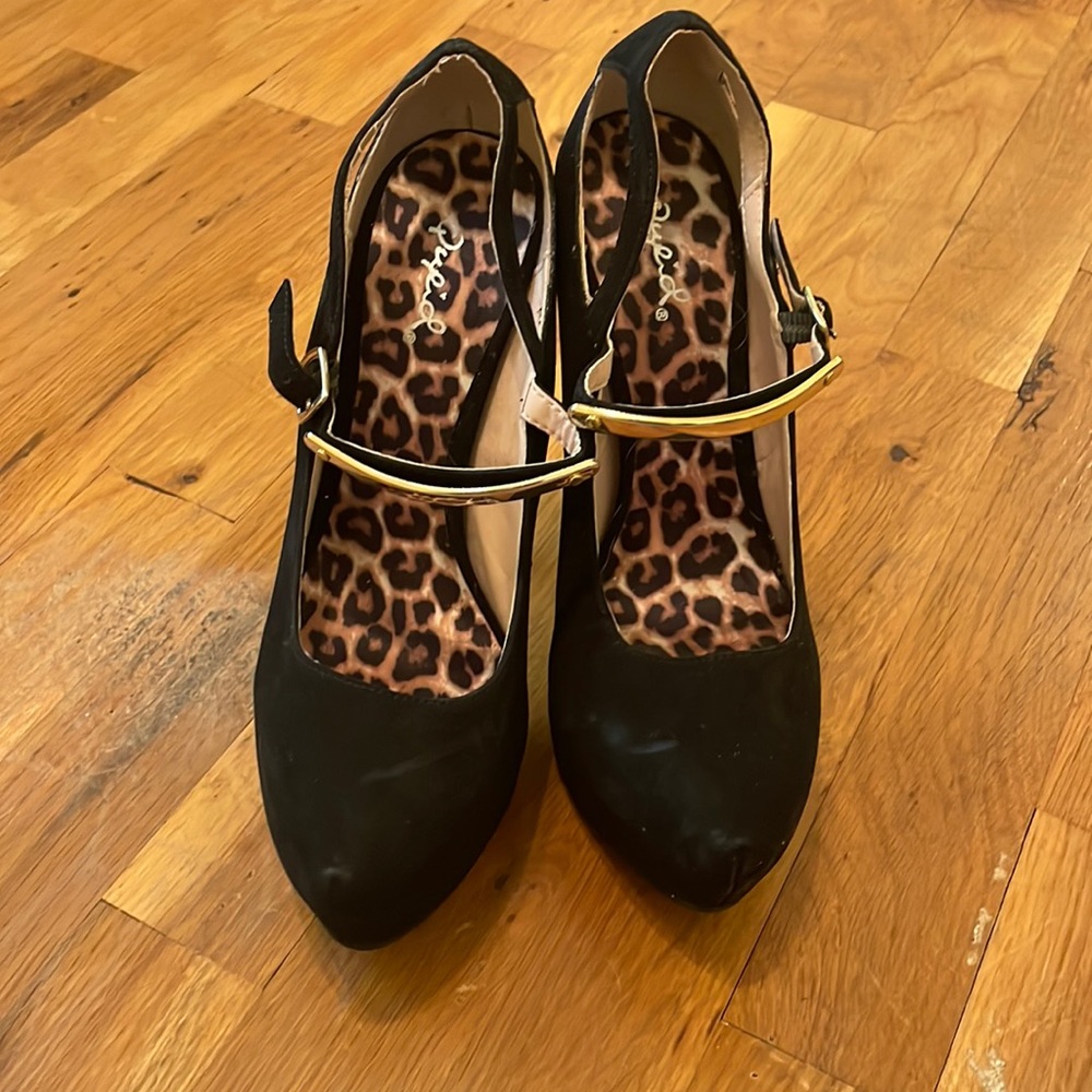 EUC worn once Quipid 6in stilettos!